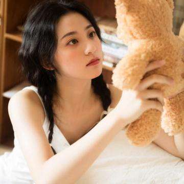 一盏兔子灯，点亮上海灯彩传承